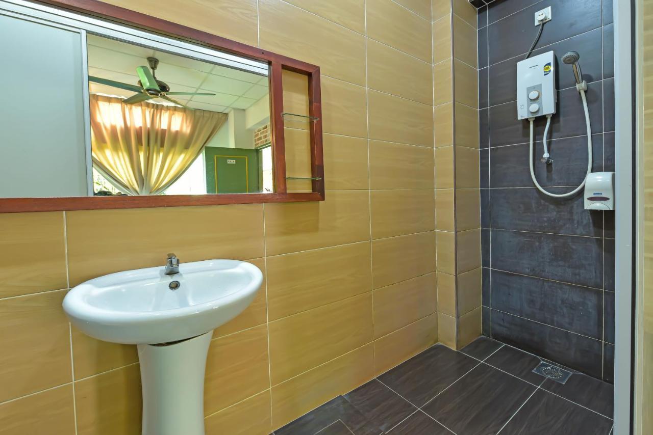 Capital O 90754 Gopeng Inn Ίπο Εξωτερικό φωτογραφία