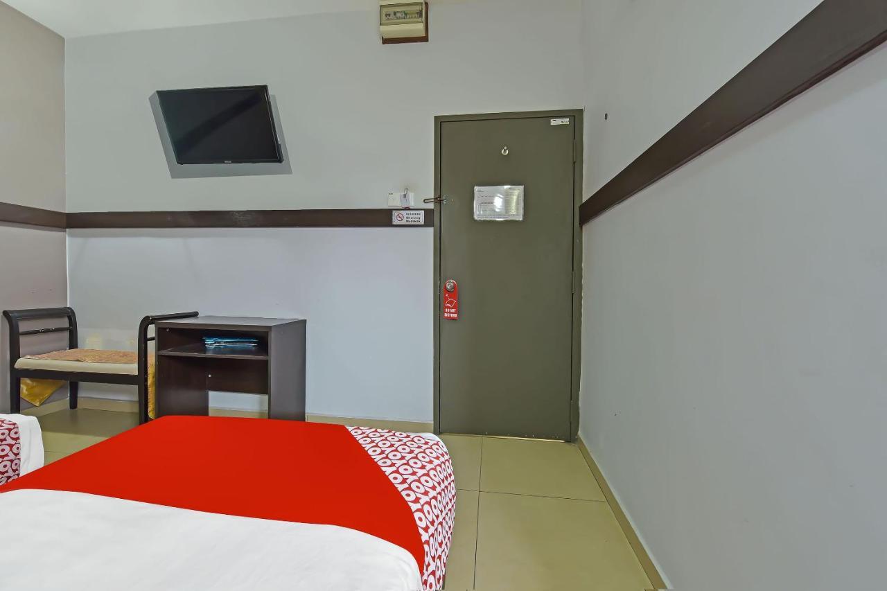 Capital O 90754 Gopeng Inn Ίπο Εξωτερικό φωτογραφία