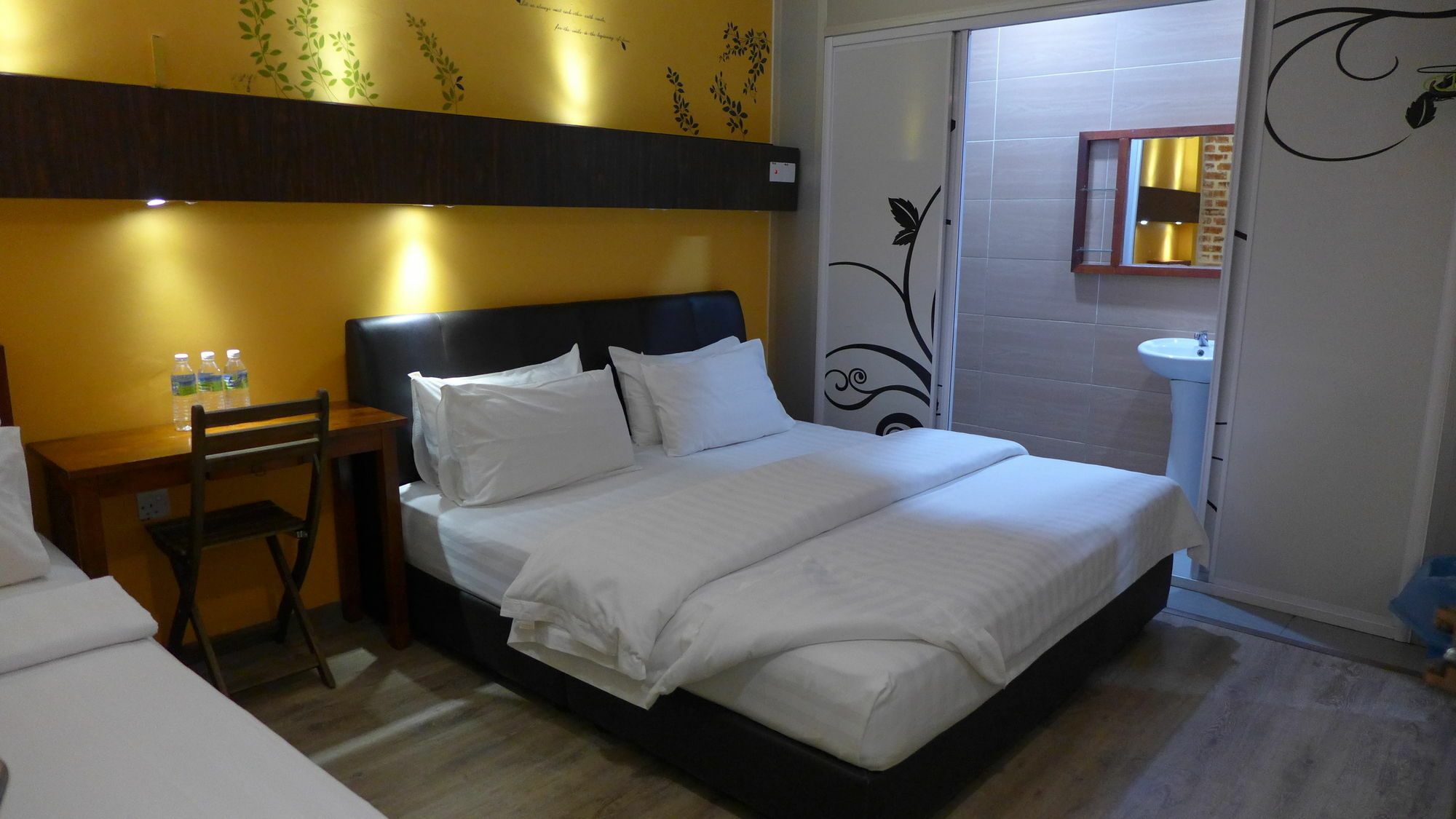 Capital O 90754 Gopeng Inn Ίπο Εξωτερικό φωτογραφία
