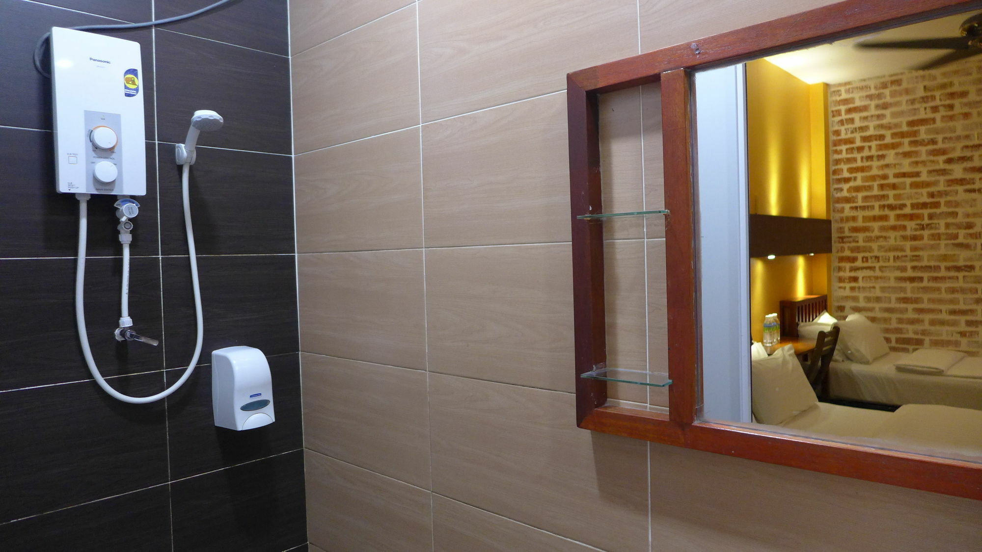 Capital O 90754 Gopeng Inn Ίπο Εξωτερικό φωτογραφία